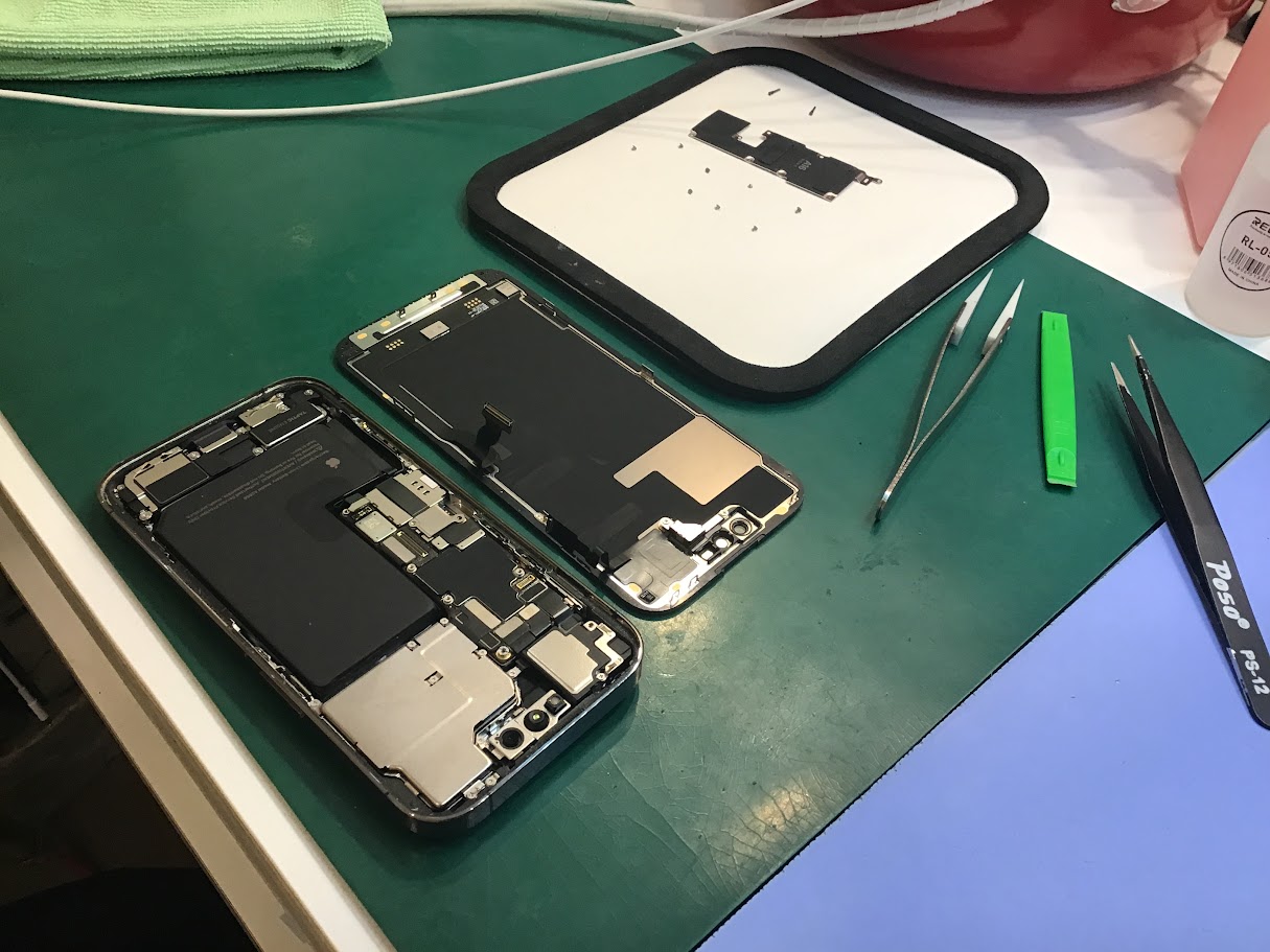 iPhone14Proならデータそのまま修理可能なスマホ修理工房セレオ甲府店へ！